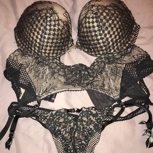 VS bra, thong and garter set